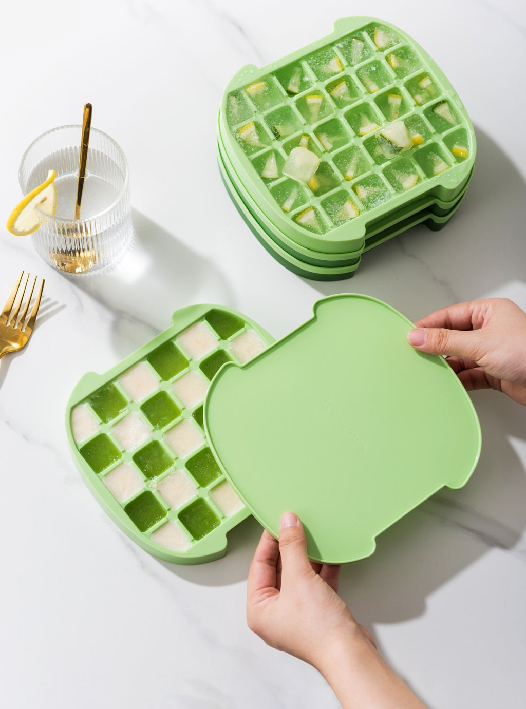 Pinmoo All-in-3 Ice Cube Tray & Storage Bucket Set