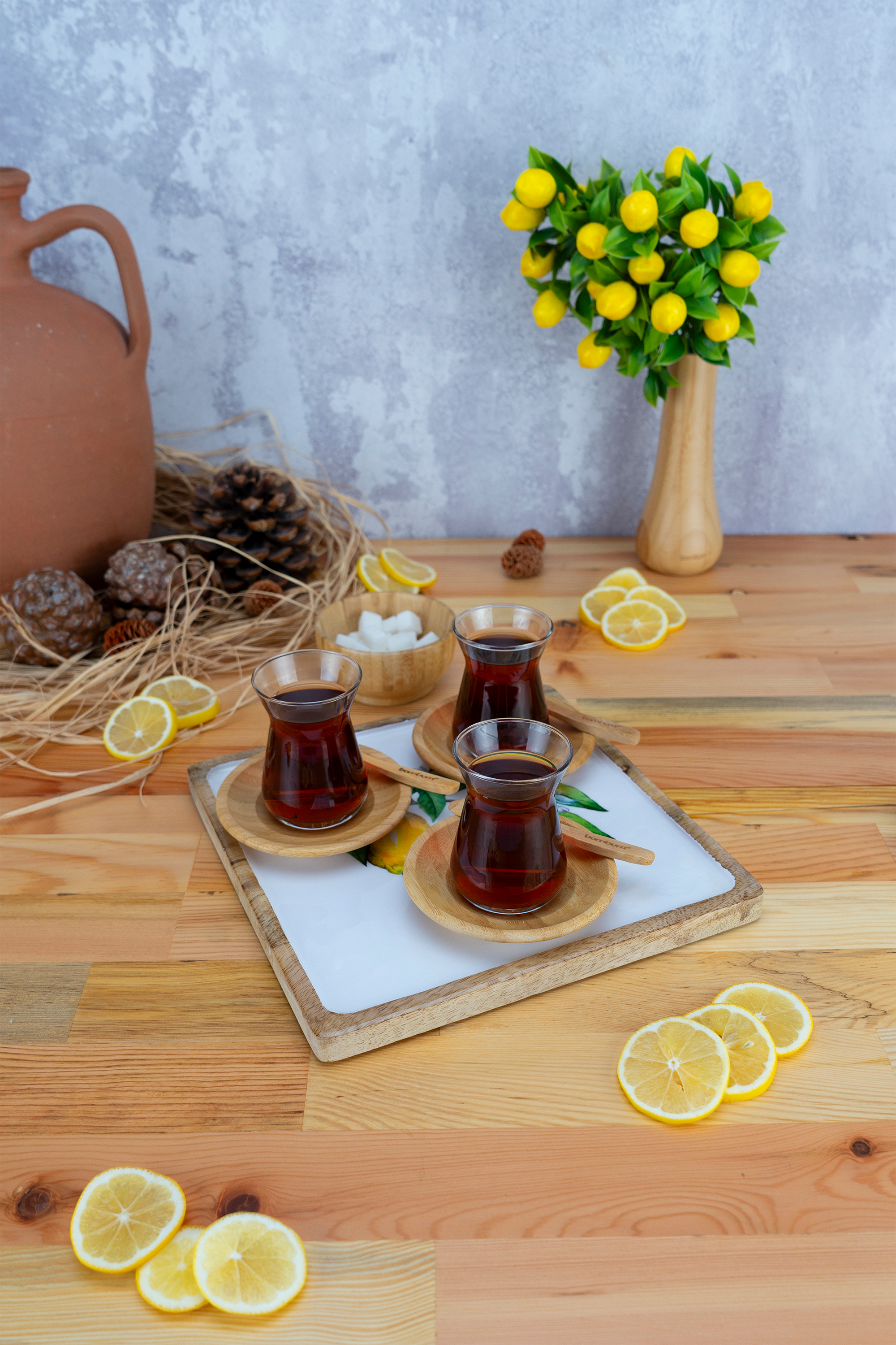 Imroz Lemon Square Tray Medium 25 cm