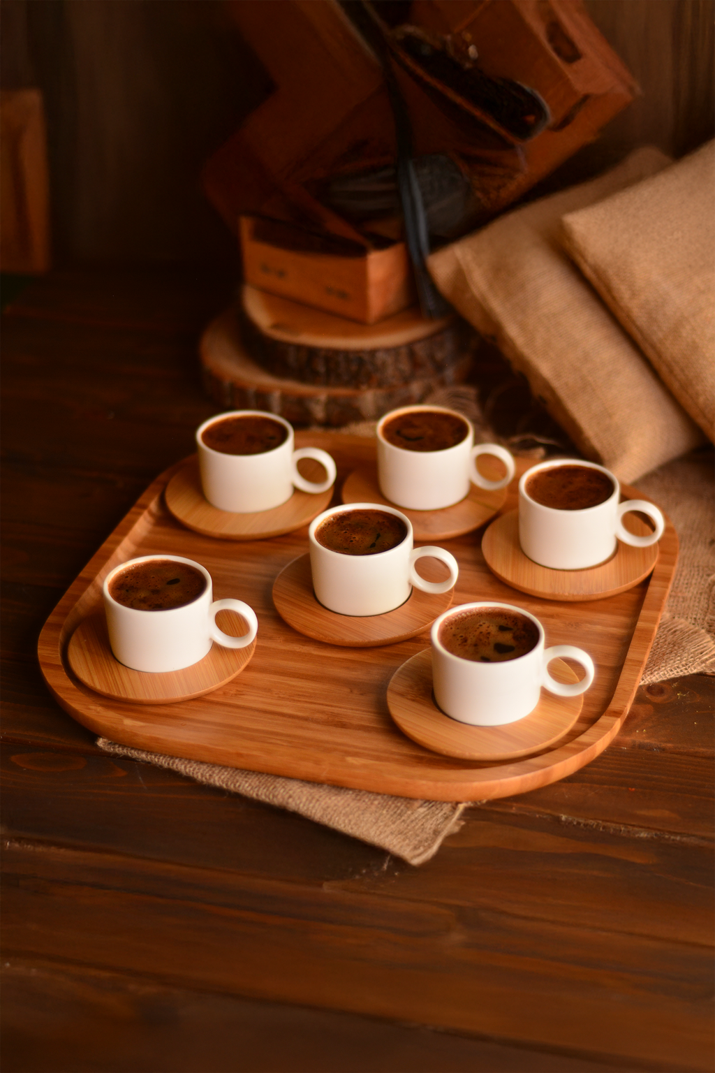 Mocha - Square Tray  33.50 cm