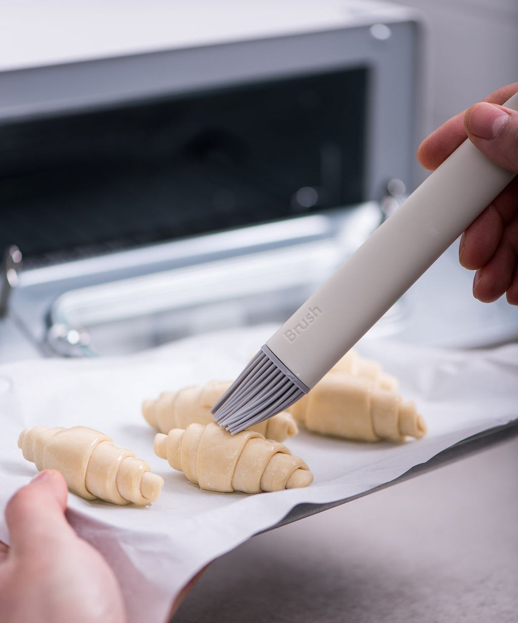 Pinmoo Silicone Pastry & Egg Brush – Grey