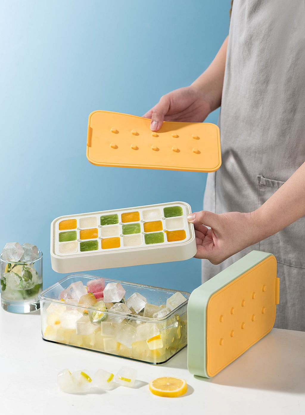 Pinmoo Silicone Ice Cube Tray with Storage Box – Green/Yellow