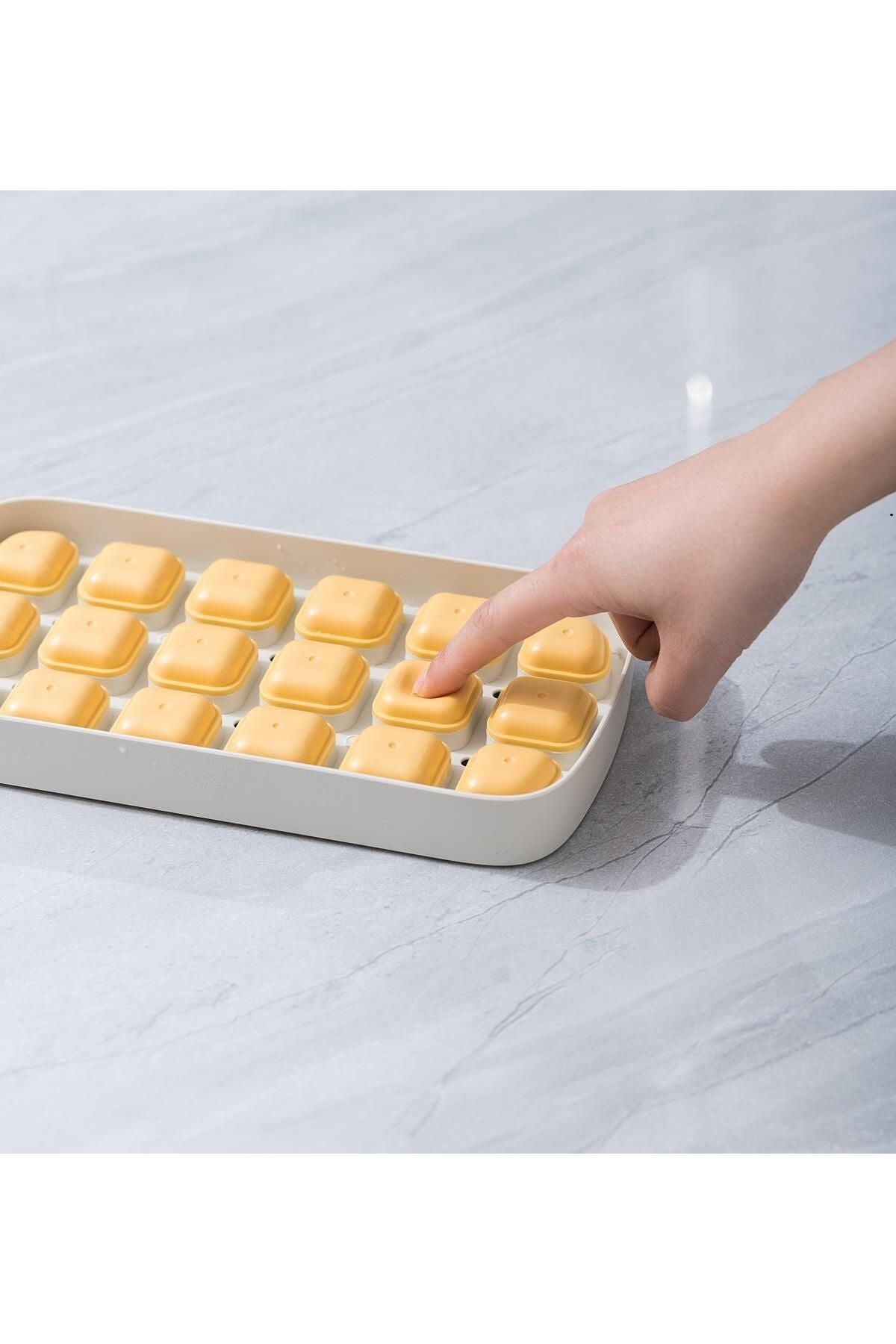 Pinmoo Easy&Tidy Ice Cube Tray – Yellow