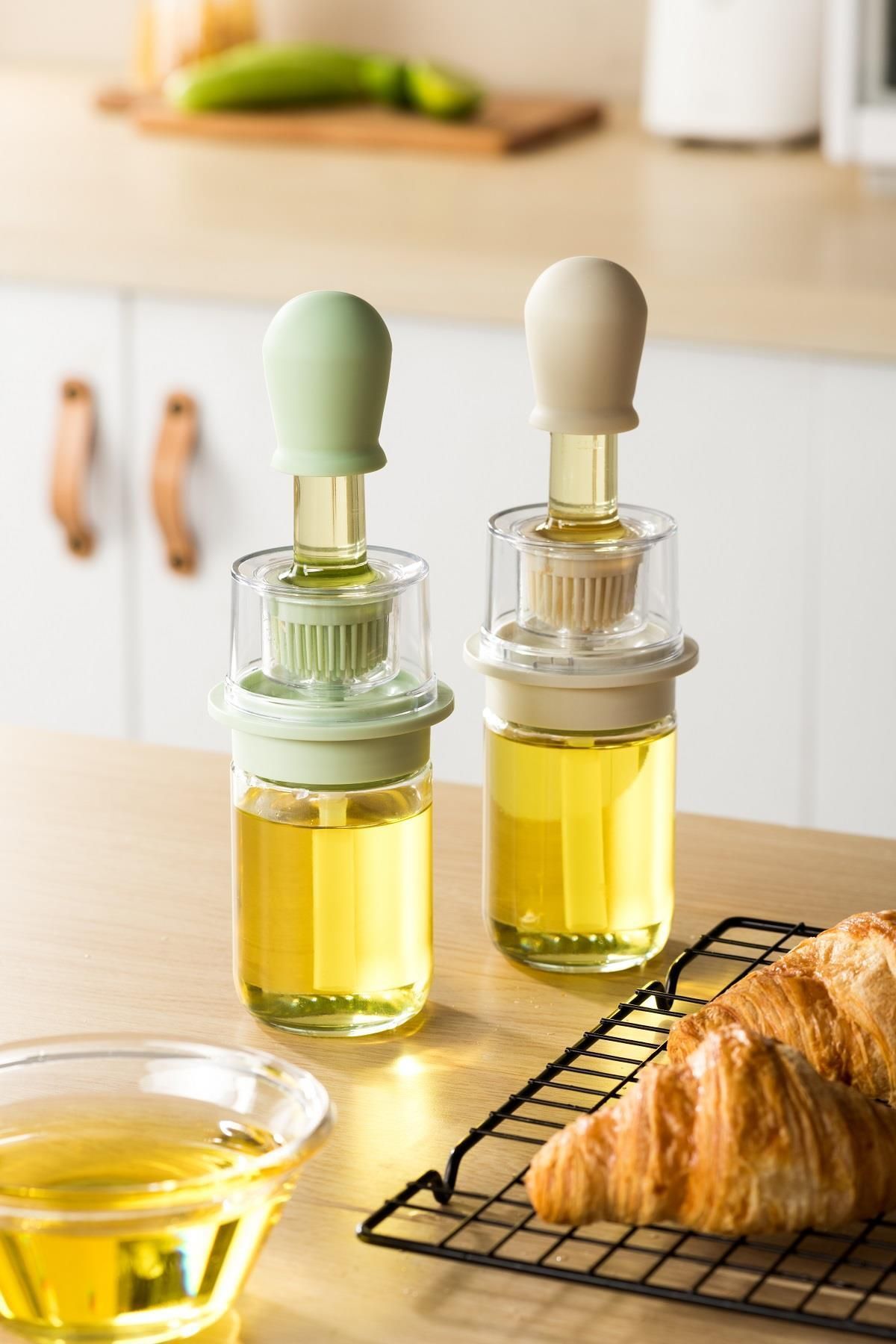 Pinmoo PraChic Glass Oil Dispenser with Brush